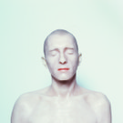 Der_nackte_Mann_Gil_Shacher_David.jpg