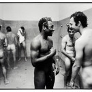 Der_nackte_Mann_Volker_Hinz_Pele_und_Franz_Beckenbauer_unter_der_Dusche.jpg