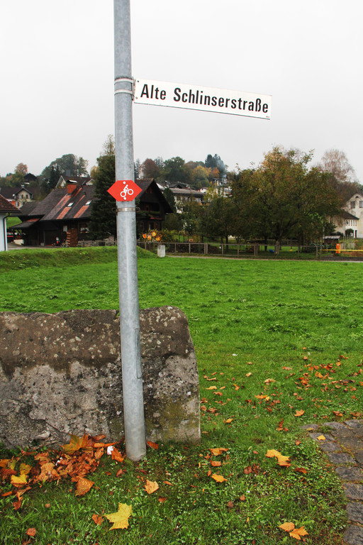 Alte Schlinserstra__e_1_JPG-1351262767