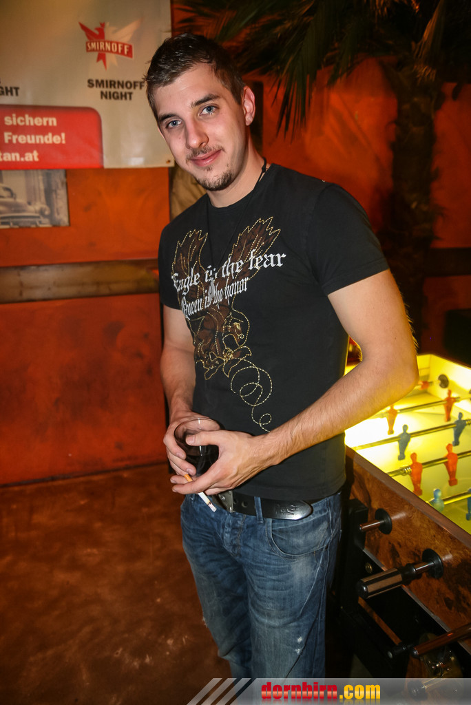 12167094.jpg