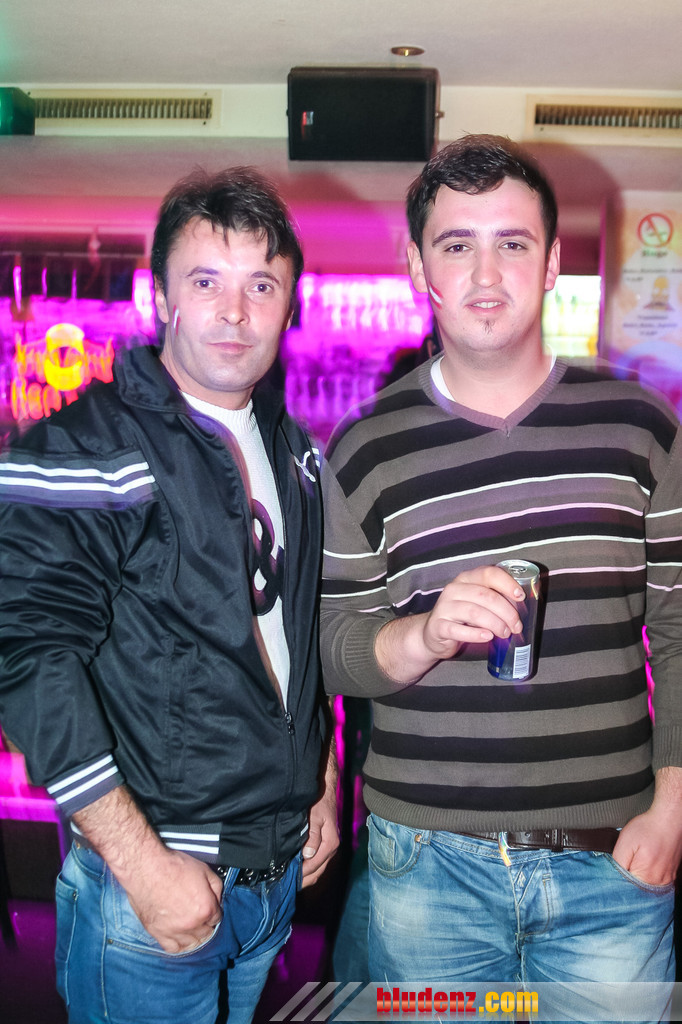 12167136.jpg