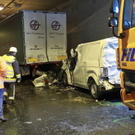 Eine Tote bei Massenunfall auf Südautobahn