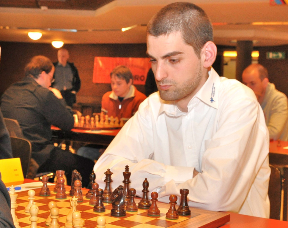 Schach2Baramidze_jpg-1351615721