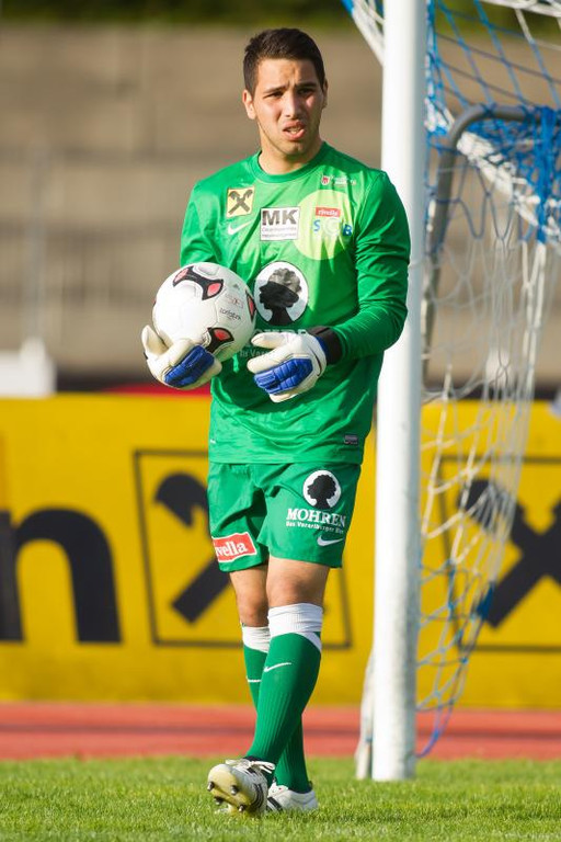 file66f4j90ragmxus0rlup_jpg-1351890810