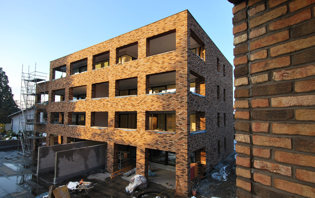 DSC_0030-1 Die Anordnung der zwei Geb__ude zueinander erm__glicht herrliche Ausblicke von jeder Wohnung aus.jpg