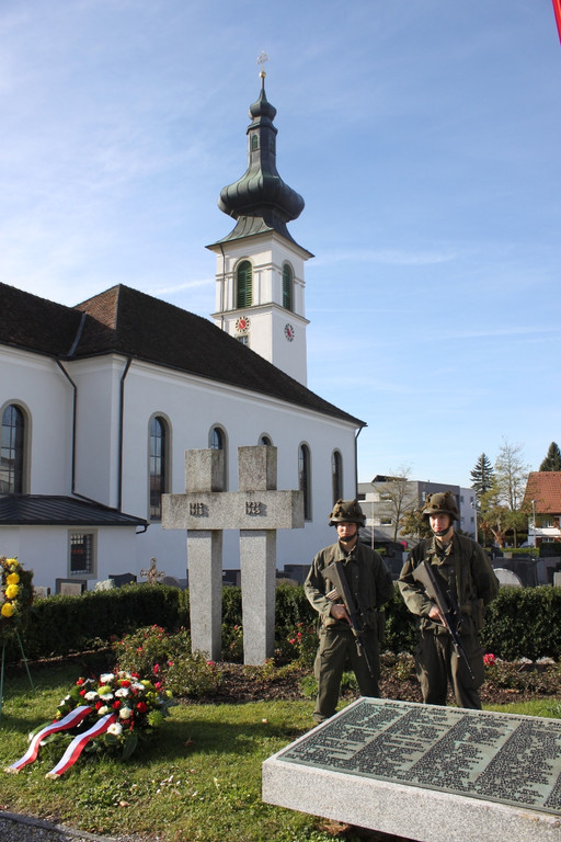 Seelensonntag Kriegerdenkmal 2012 _4__jpg-1352047093