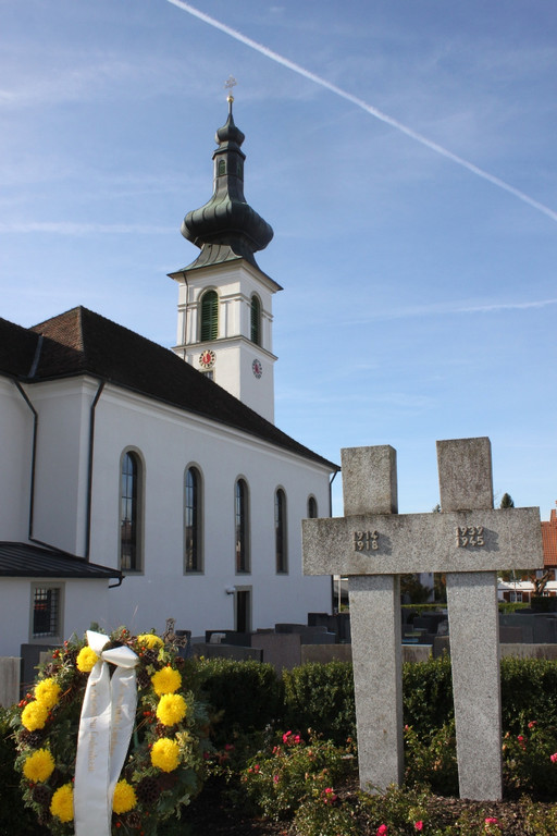Seelensonntag Kriegerdenkmal 2012 _5__jpg-1352047097