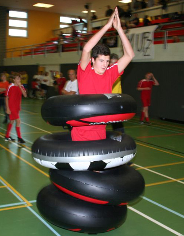 Auner15fReifen_jpg-1352060803