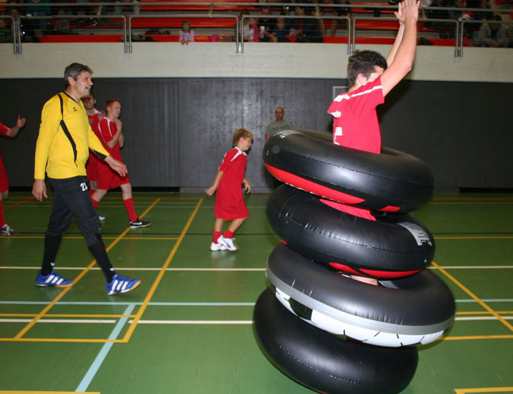 Auner15Reifen_jpg-1352060816