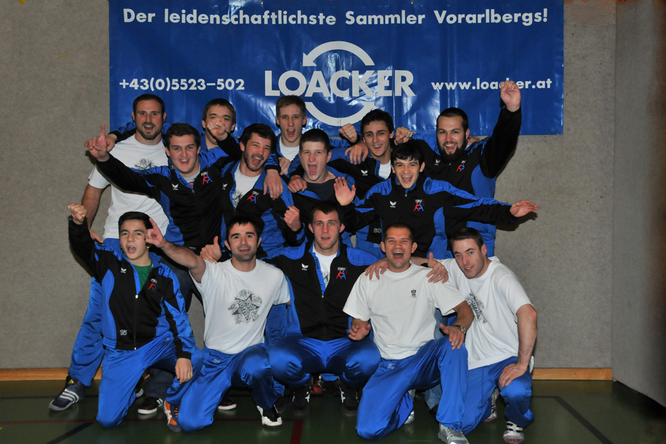 BL2-Mannschaft_jpg-1352103064