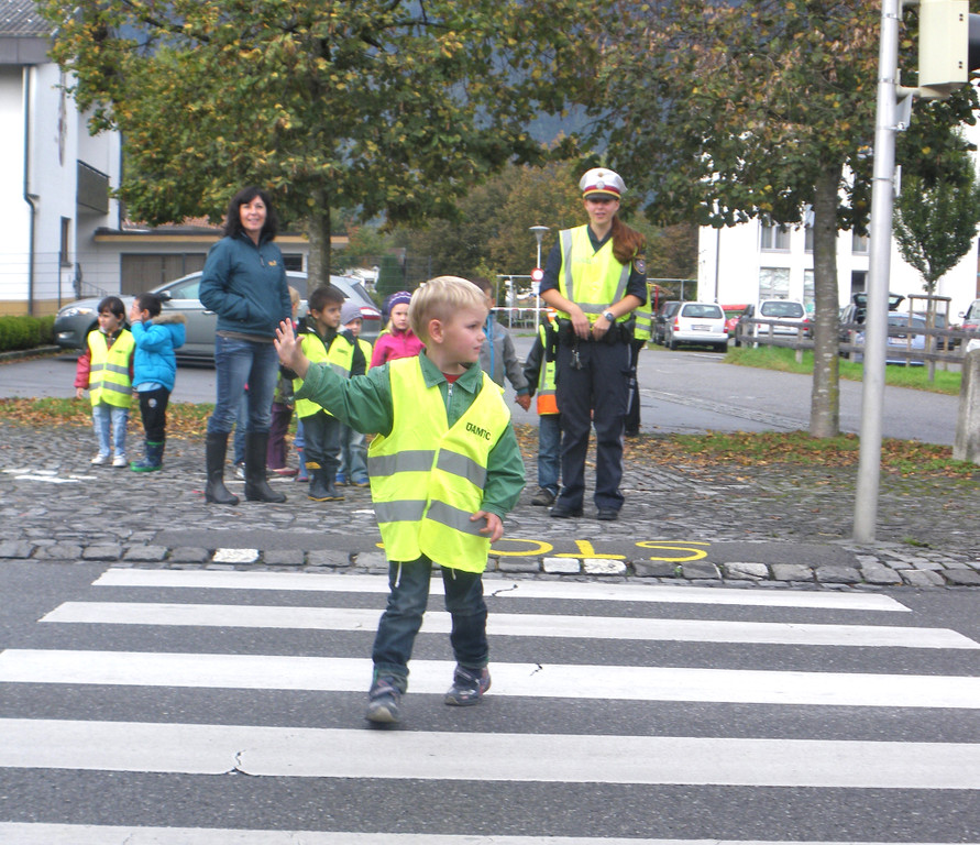 Die Polizei 022_jpg-1352187461