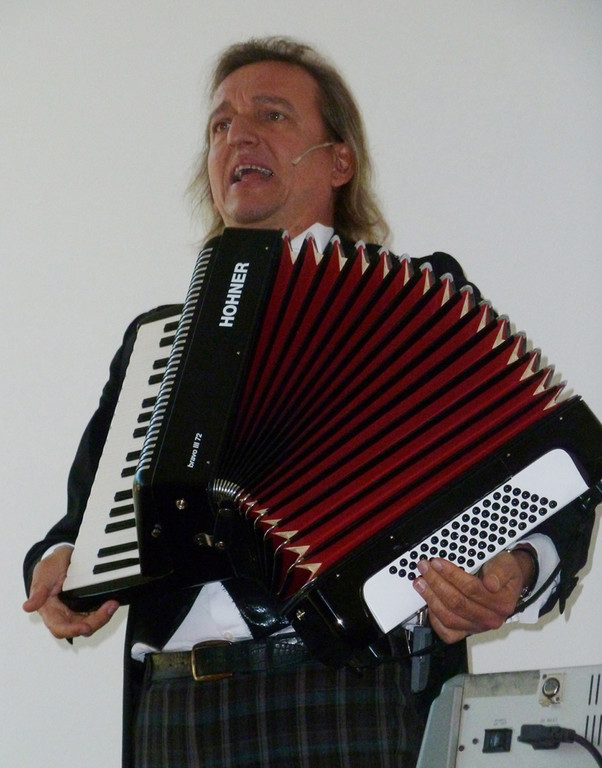 Mundart13Linder_jpg-1352304611