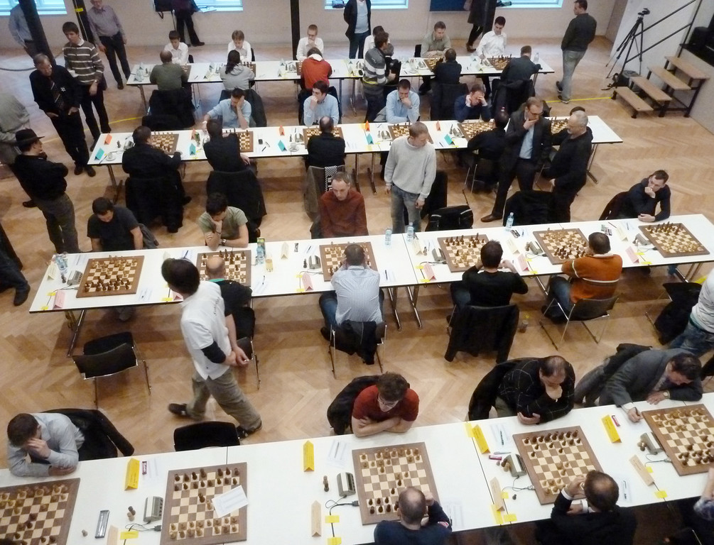 BL8aSaal_jpg-1352307828