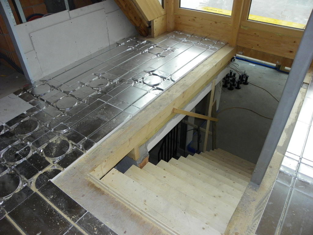 116_3247_JPG-1352415468