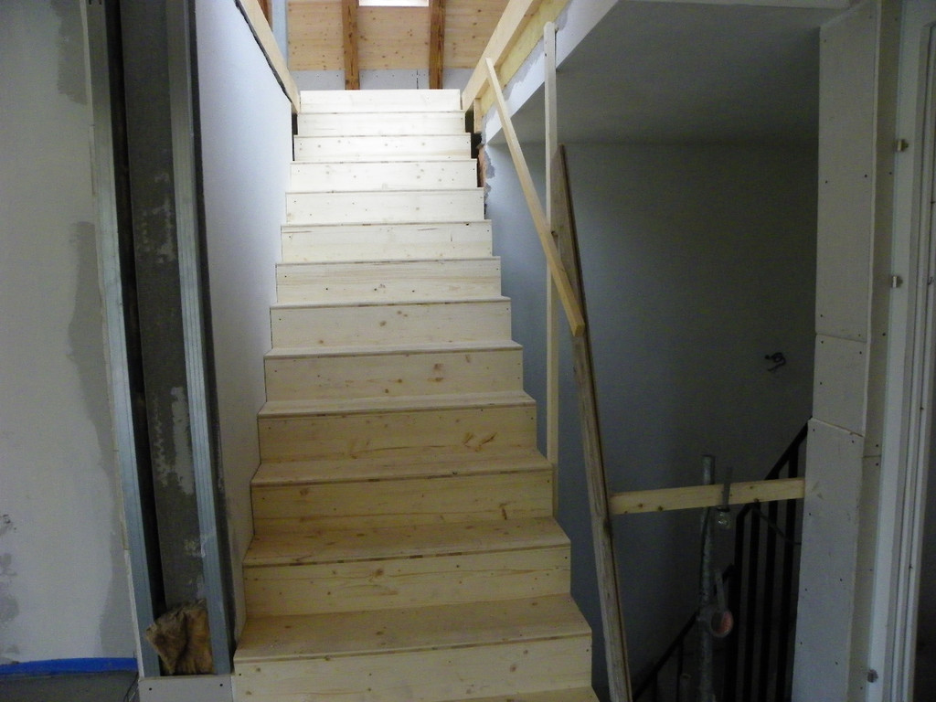 116_3242_JPG-1352415455