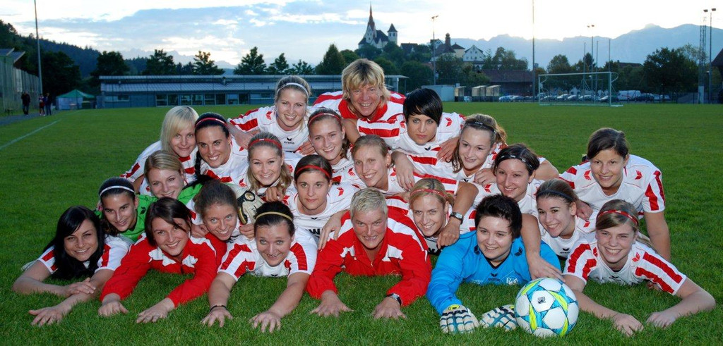 KM Damen Pyramide_jpg-1352471930