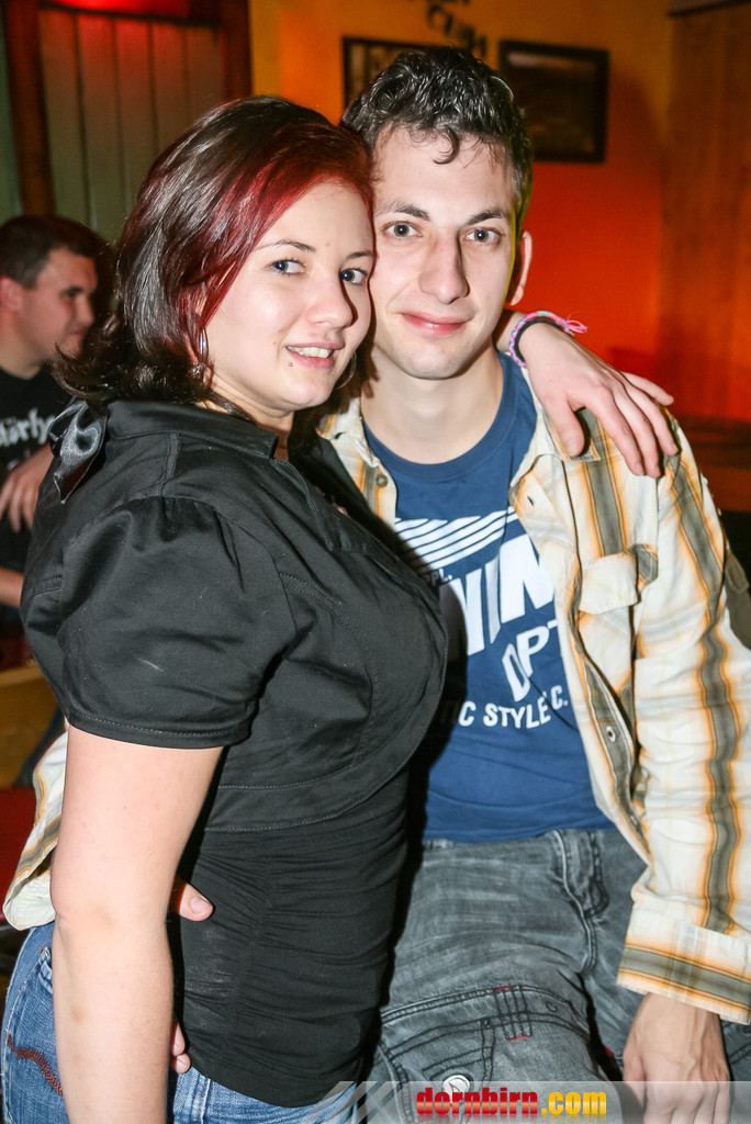 12207075.jpg