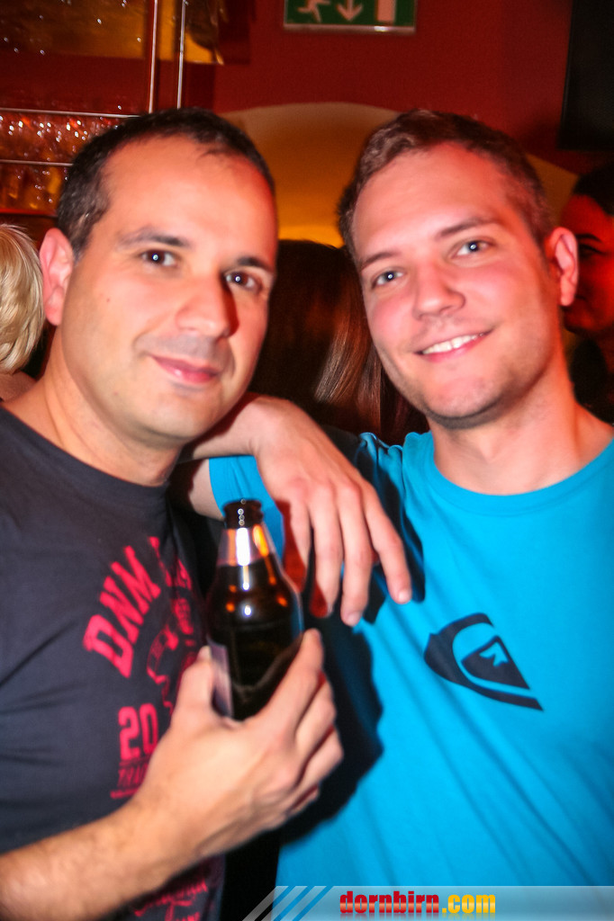 12214676.jpg