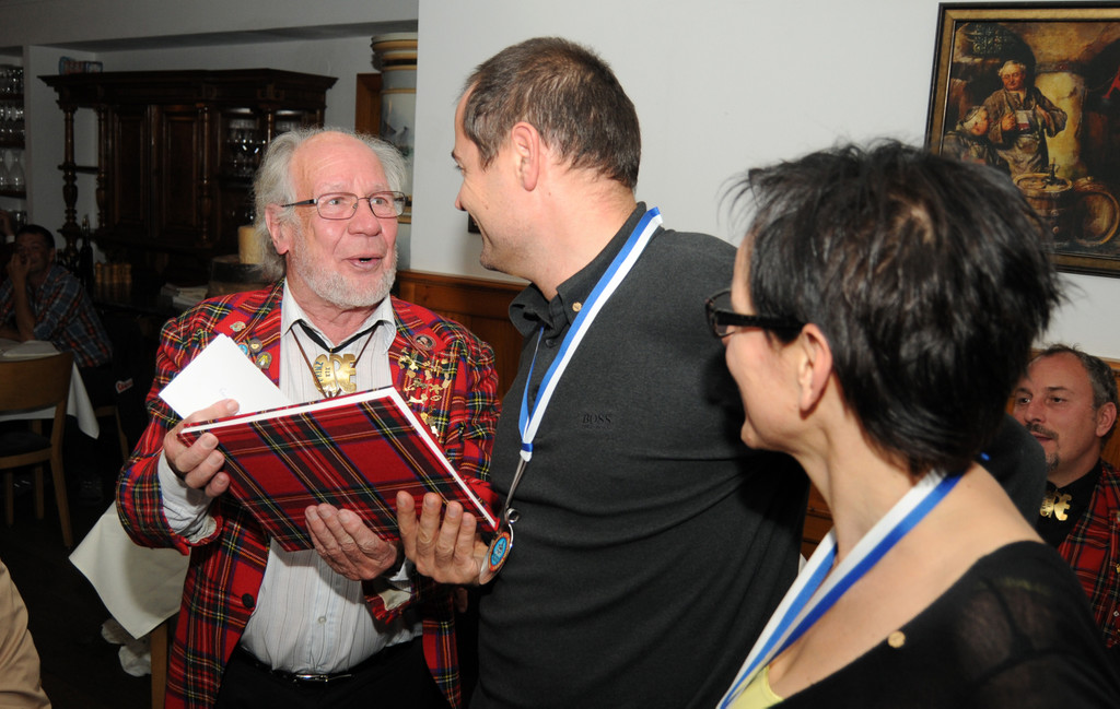 Alt- _ Neuprinzen 10-11-2012 50_jpg-1352716023