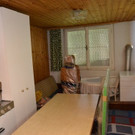 B8.jpg