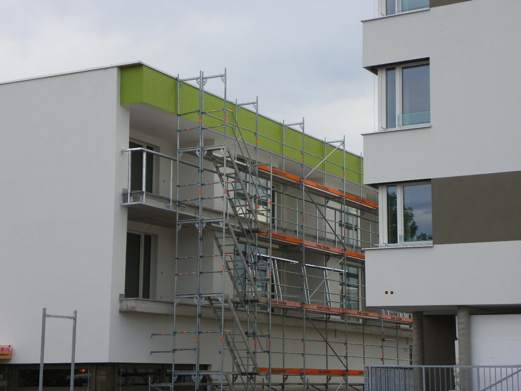 116_2827_JPG-1352764106