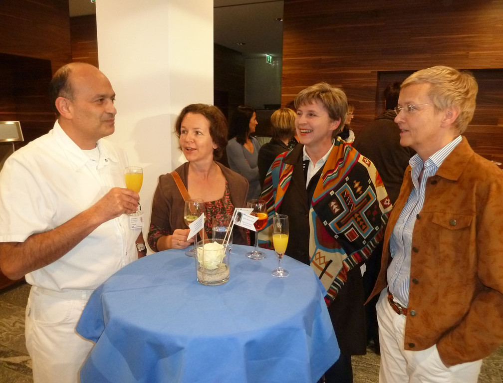 LKH16_jpg-1352800404