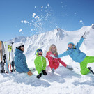 sflw1744_Familienspa__-im-Schnee Fotoquelle www_artinaction_de.jpg