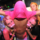 9behave_ u4_ zuvieltrink2_ september 2012.jpg