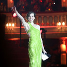 Milla Jovovich sang