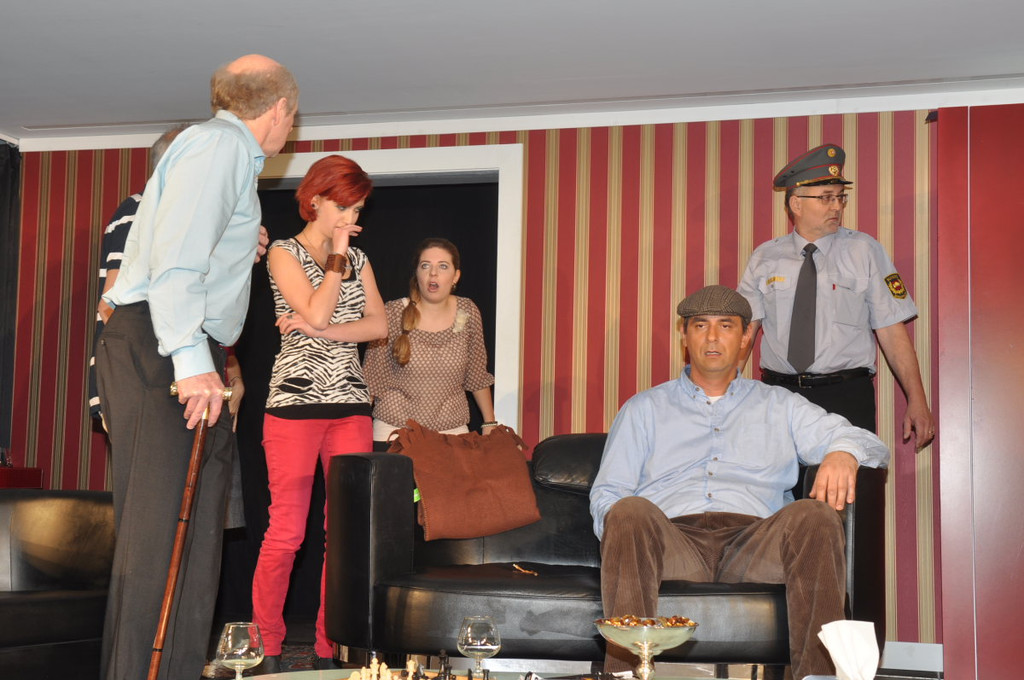 TheaterMaeder136.JPG