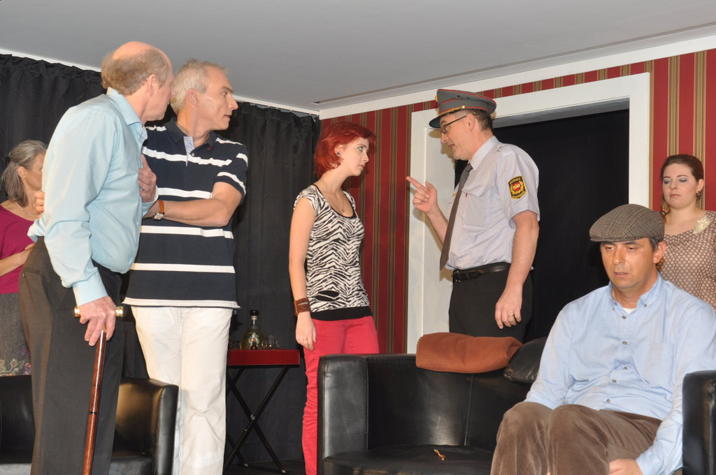 TheaterMaeder144.JPG