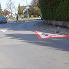 Bodenmarkierung vor Kreisverkehr 