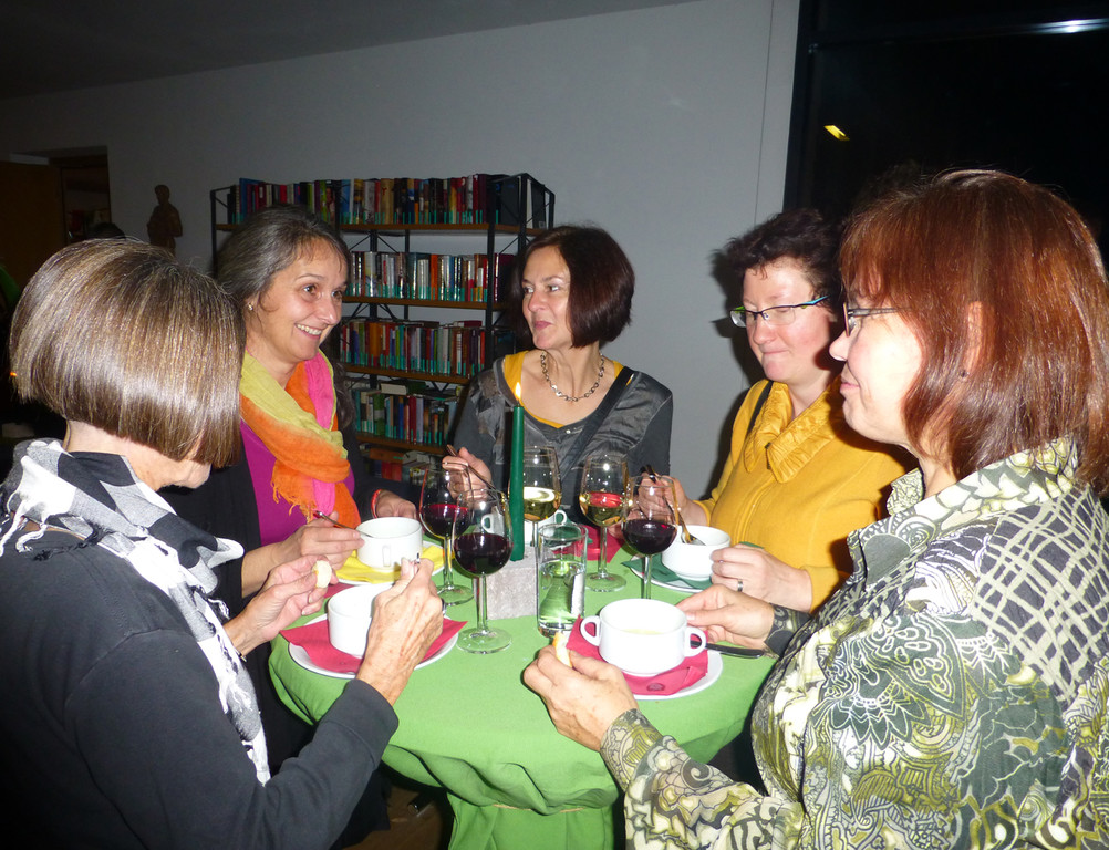 Buchnacht10Tisch_jpg-1353319566