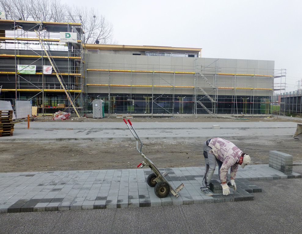 Inhaus3c_jpg-1353403556