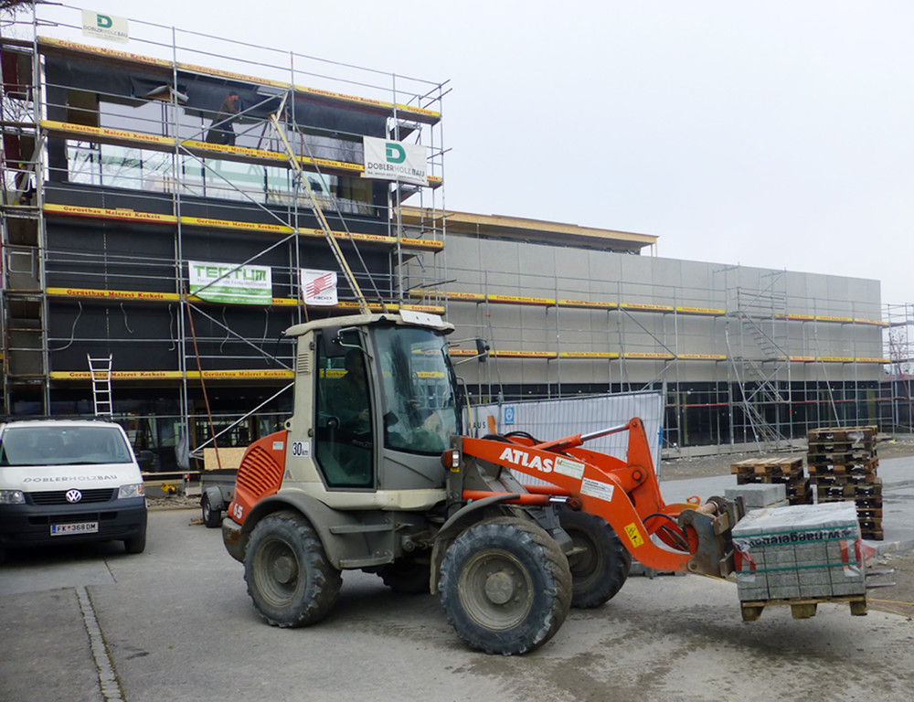 Inhaus2a_jpg-1353403894