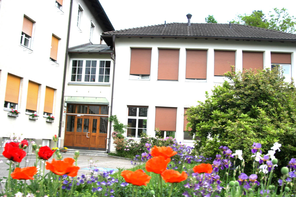 Au__en_1_jpg-1353404149