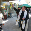 Pfarrer 2_JPG-1353663627