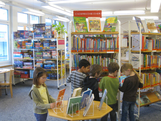 Buecherei Besuch 2010 _6_.jpg