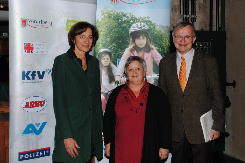 LR Dr_Bernadette Mennel_ LSI Karin Engstler_ VE Landesref_ Peter Steurer_JPG-1353701891