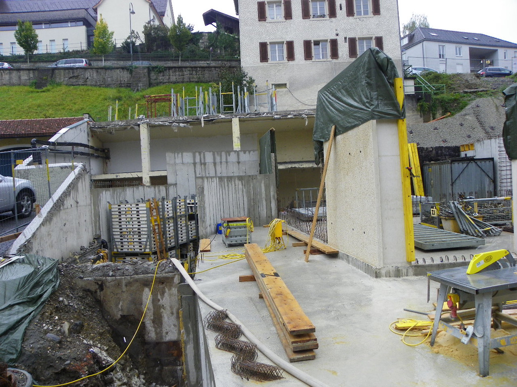 116_3262_JPG-1353717012