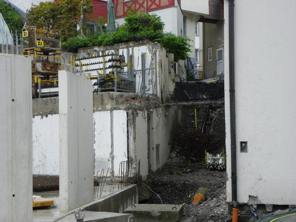 116_3263_JPG-1353717017