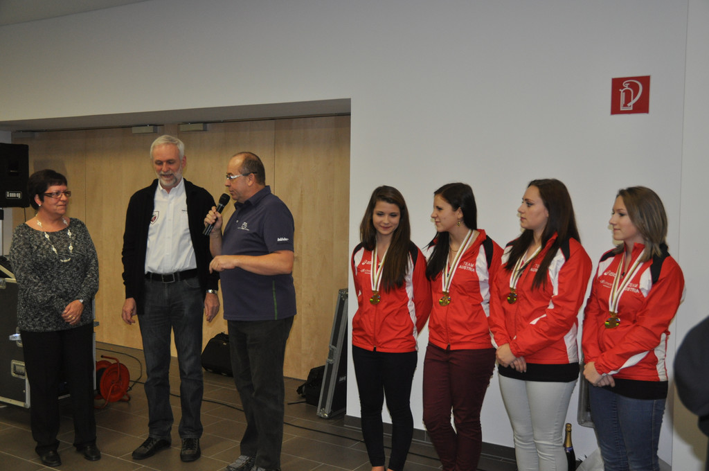 DSC_0012_JPG-1353877200