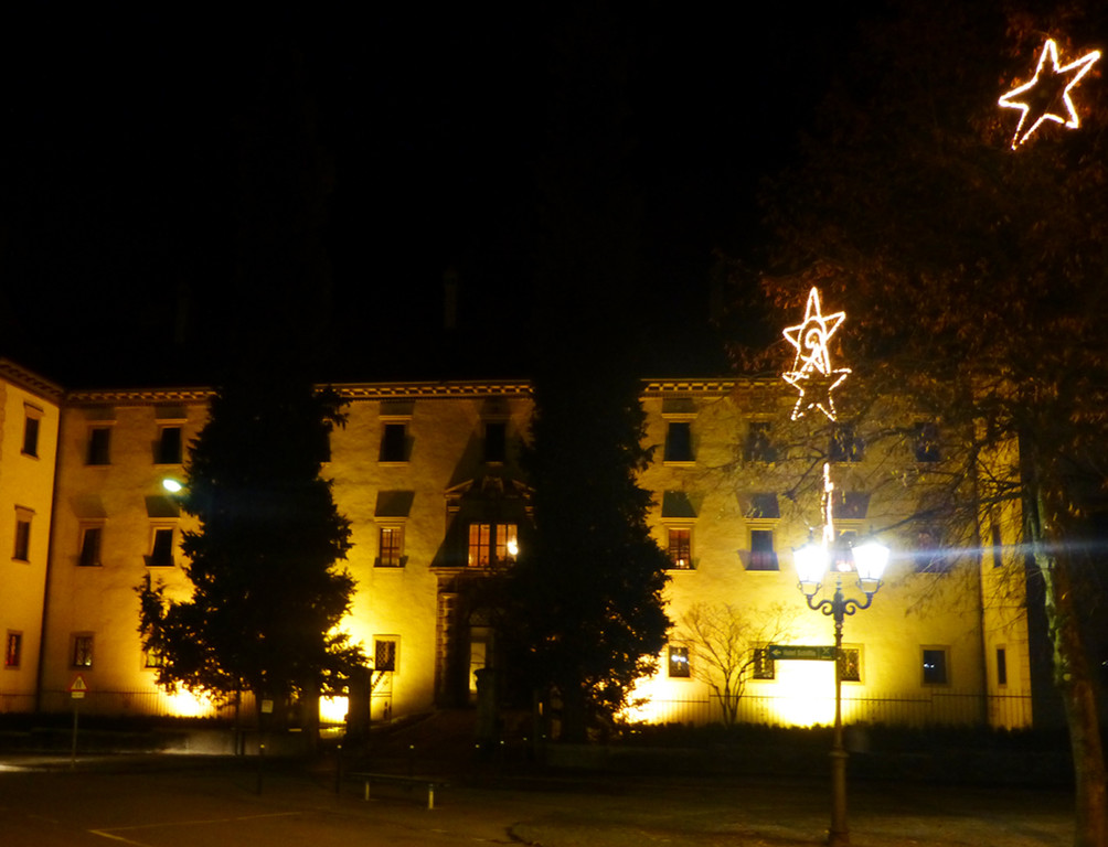 Licht10Palast_jpg-1353882778