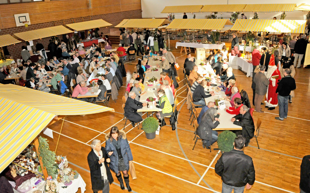 Adventmarkt Fu__ach 25-11-2012 88_jpg-1353941431