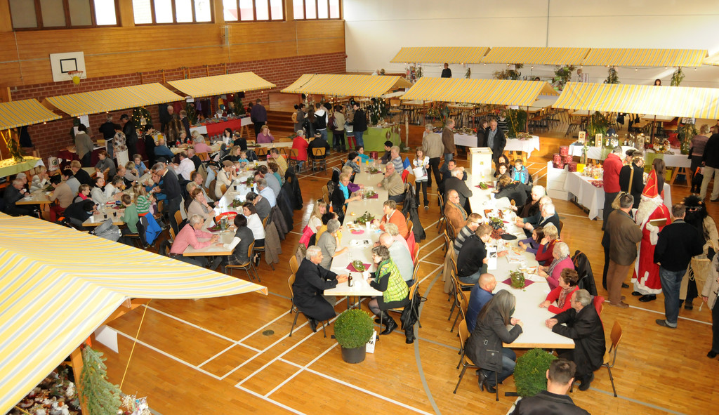 Adventmarkt Fu__ach 25-11-2012 89_jpg-1353941457