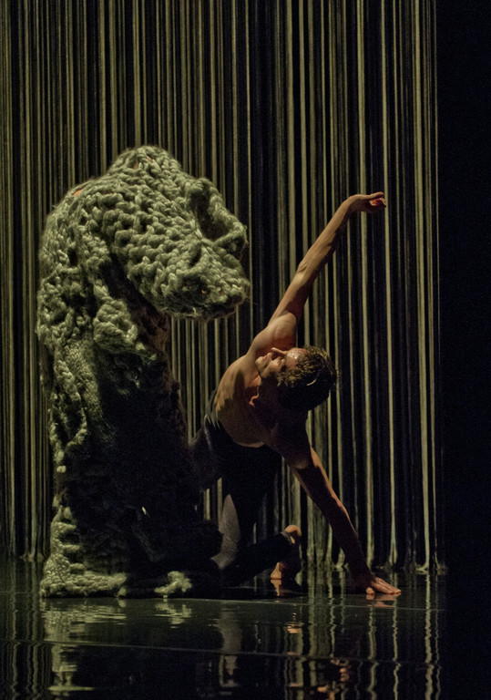 14 Yo Gee Ti ___Michel Cavalca_jpg-1354015019