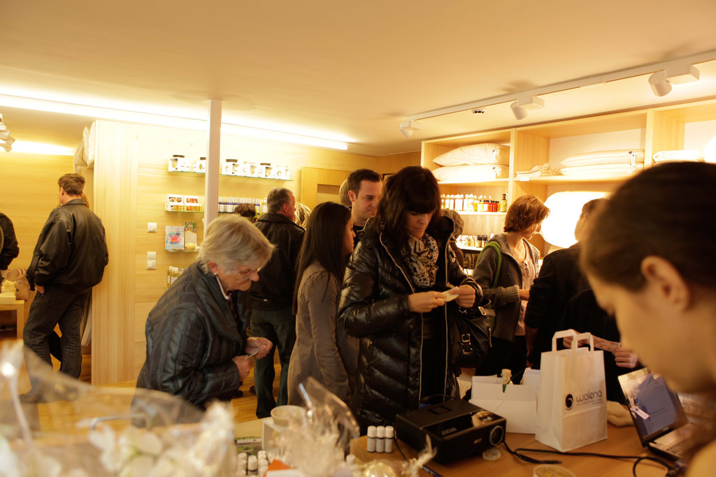 Wolena Shop_jpg-1354119883