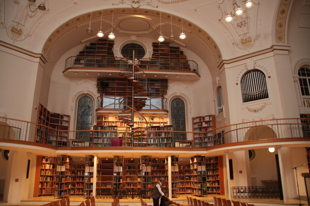 KOE_Buchpr__sentation Rheticus-Kinderdorf 2_jpg-1354190603