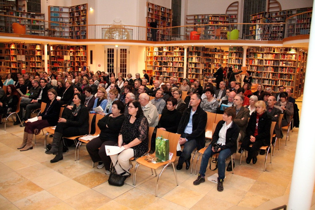 KOE_Buchpr__sentation Rheticus-Kinderdorf 9_jpg-1354190644