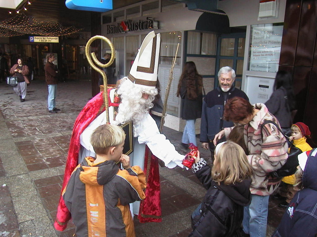 nikolausf1_JPG-1354213023